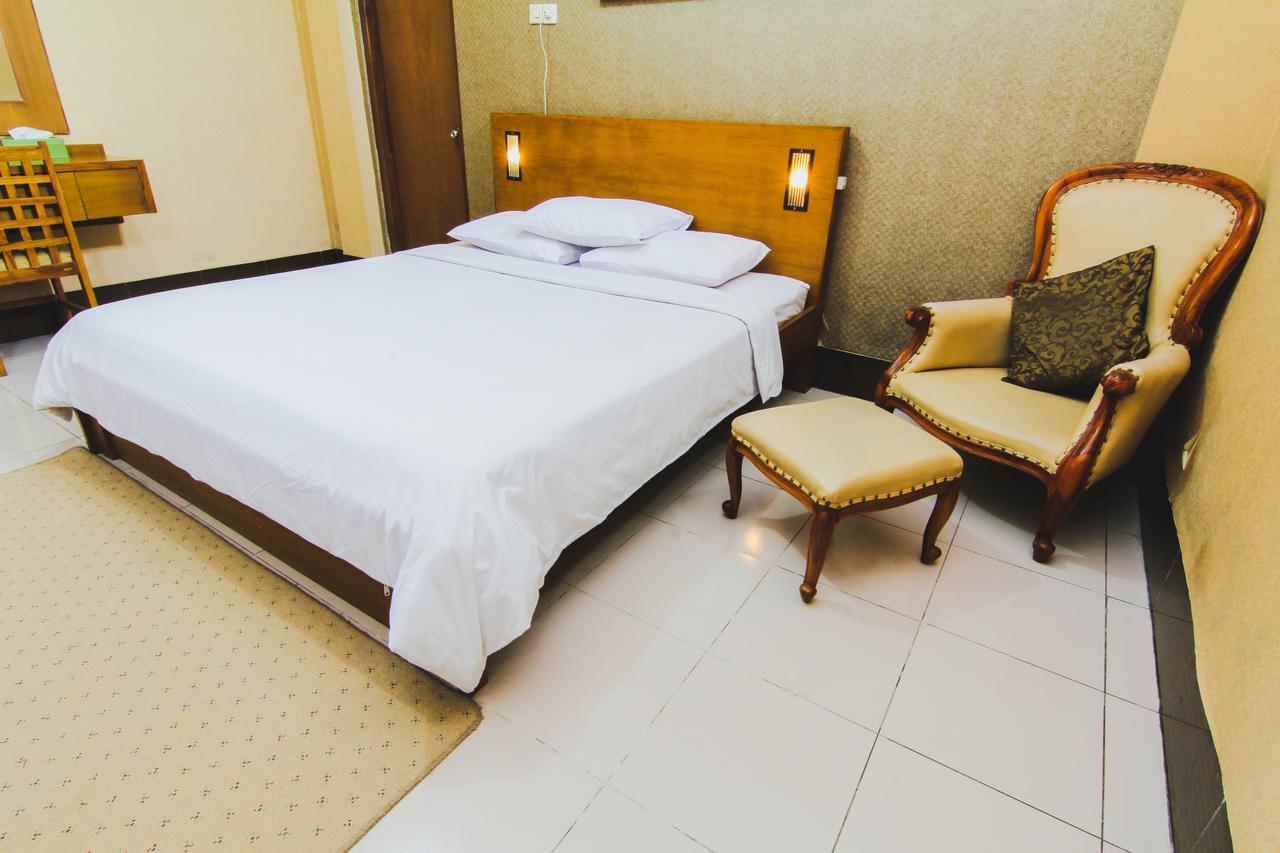 Hotel Bandara Asri Kalasan Exterior foto